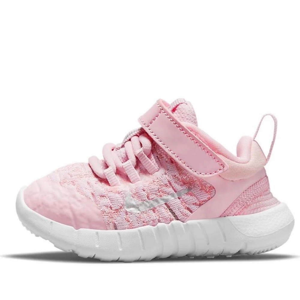 • Nike • Girls Free Sneakers Pink Foam 6C Good Condition